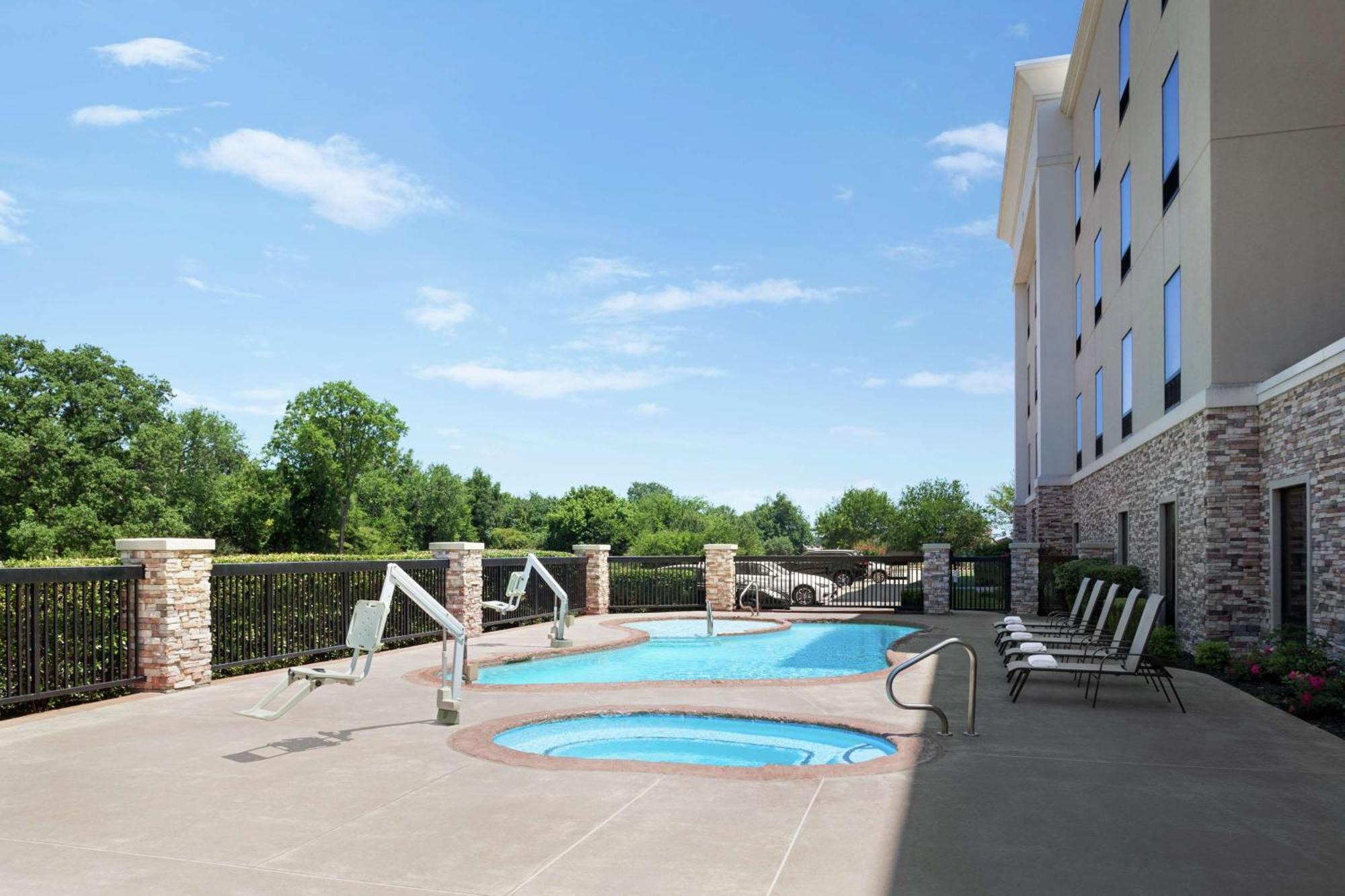 Hampton Inn Сълфър Спрингс Екстериор снимка