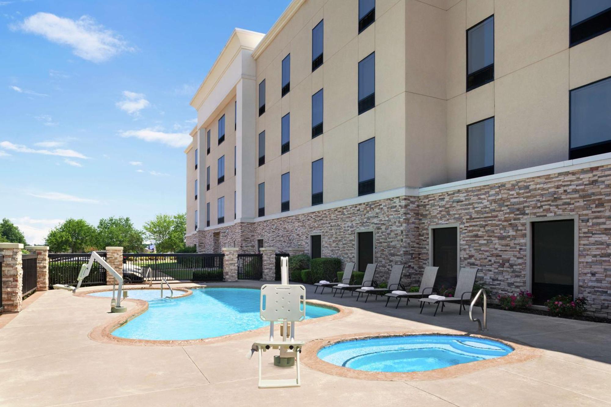 Hampton Inn Сълфър Спрингс Екстериор снимка